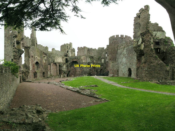 Photo 6"x4" The shell of Laugharne Castle Laugharne c2015