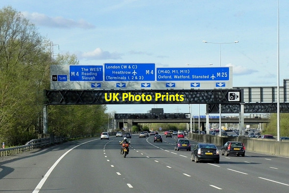 Photo 6"x4" London Orbital Motorway (M25) approaching Colnbrook Interchange Longford\/TQ0476 c2015