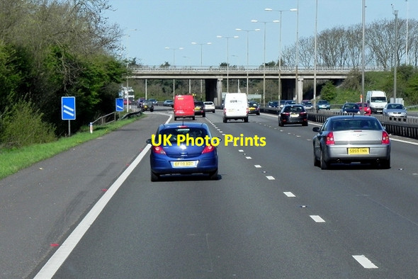 Photo 6"x4" Westbound M4 approaching Junction 7 Dorney c2015