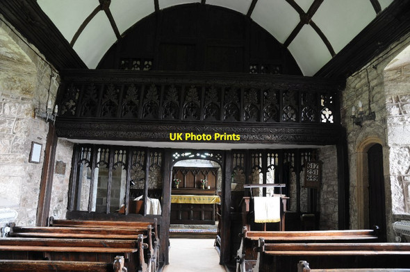 Photo 6"x4" Interior of Bettws Newydd church Bettws Newydd c2015