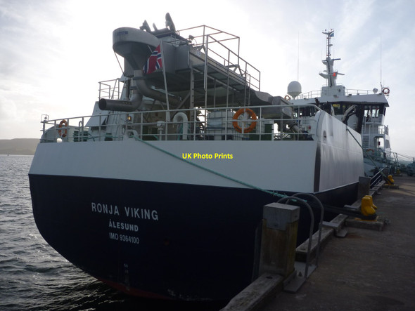 Photo 6"x4" Oban Townscape : You Shall Have Loads Of Fishies, When The Boat Comes In Oban\/NM8630 c2015