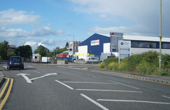 Photo 6"x4" Turning for Britannia Industrial Estate Poyle c2015