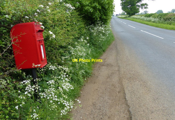Photo 6"x4" Postbox along Twyford Road at Homestead Farm Twyford\/SP4736 c2015