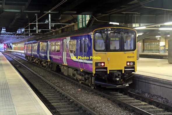 Photo 6"x4" Northern Rail Class 150, 150117, platform 4, Manchester Victoria railway station Manchester c2015 P1
