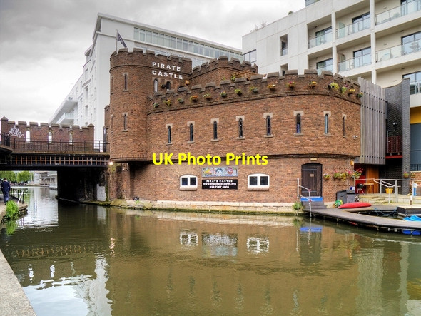 Photo 6"x4" The Pirate Castle, Gilbey's Wharf, Regent's Canal Camden Town c2015