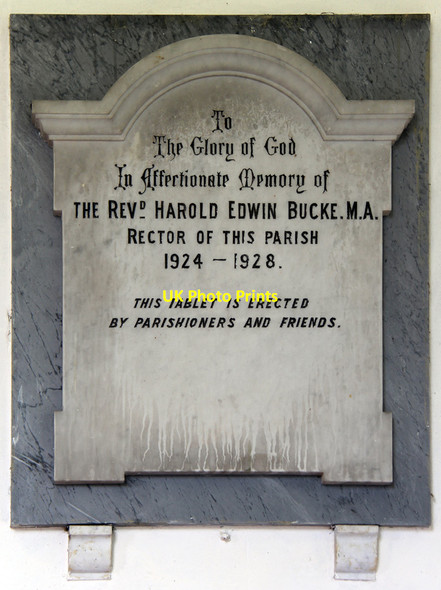 Photo 6"x4" Holy Trinity, Gisleham - Wall monument Gisleham c2015
