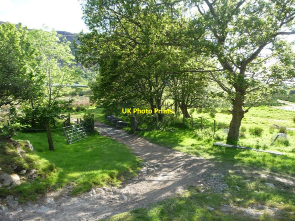 Photo 6"x4" Public footpath heading west at Pensyflog Porthmadog c2015