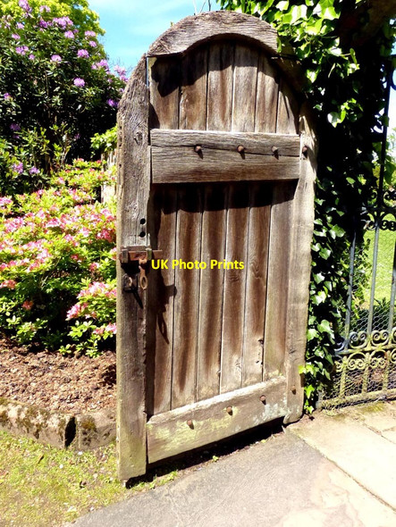 Photo 6"x4" Wooden Door, Tower Garden, Tatton Park Tatton Dale c2015