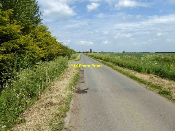 Photo 6"x4" Narrow Lane to Fulstow bridge Fulstow c2015