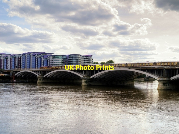 Photo 6"x4" Grosvenor Bridge Westminster c2015