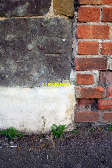 Photo 6"x4" Benchmark on Odd House Tavern outbuilding Oakham\/SK8509 c2016