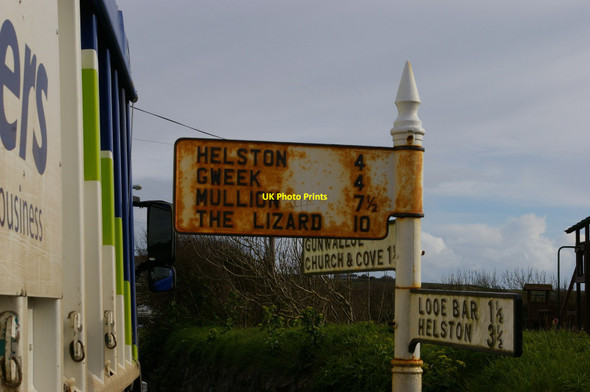 Photo 6"x4" Sign at junction of lanes, Gunwalloe Berepper c2016