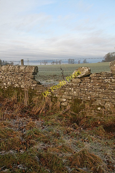 Photo 6"x4" Gap in the wall, Kirkton of Kinnettles Kirkton\/NO4246 c2009