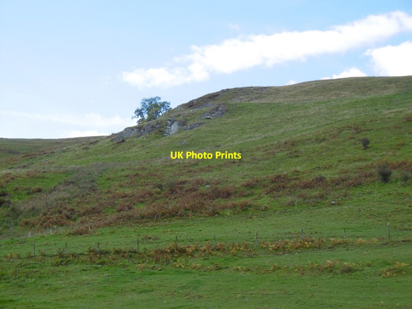 Photo 6"x4" Crags, Wrae Hill Arkleton c2015