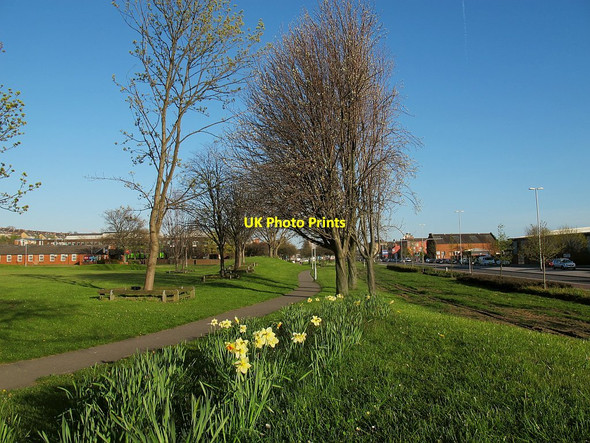 Photo 6"x4" Open space north of Kirkstall Road (2) Leeds\/SE3034 c2016