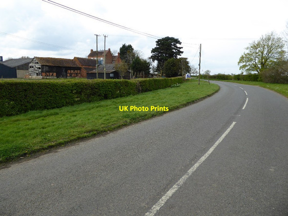 Photo 6"x4" Road passing Bourne Farm Lower Strensham c2016