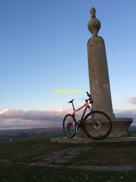 Photo 6"x4" Codden Hill Monument Hannaford c2016