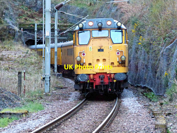 Photo 6"x4" Network Rail measuring train at Inverkip Inverkip c2016