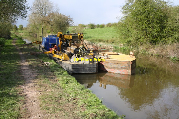 Photo 6"x4" Dredging operations on the Oxford Canal Lower Heyford c2016