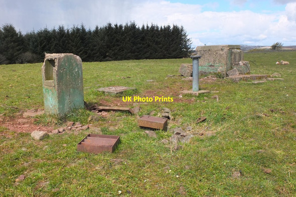 Photo 6"x4" Royal Observer Corps post, Blaikie's Hill (2) Galashiels c2016