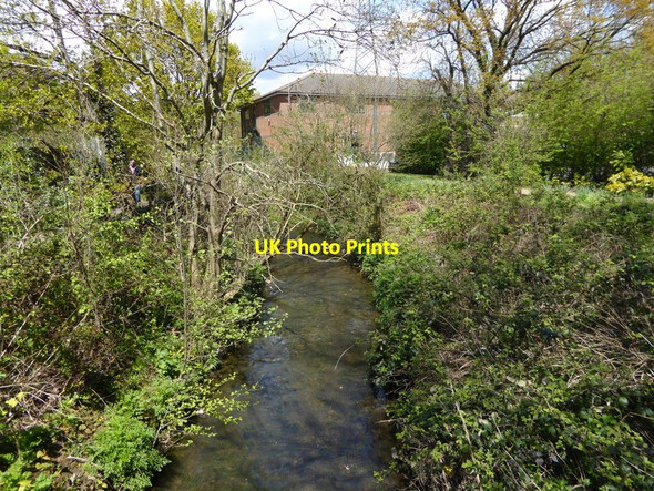 Photo 6"x4" Gatwick Stream seen from footbridge Crawley\/TQ2736 c2016
