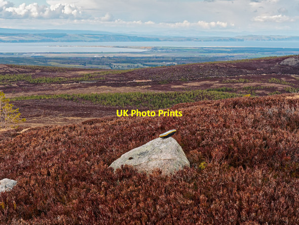 Photo 6"x4" Boundary Stone Leanach\/NH7544 c2016