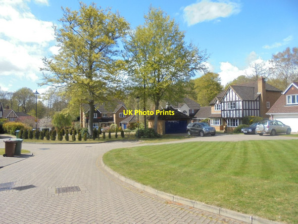 Photo 6"x4" Houses in Queen Victoria Court Farnborough\/SU8754 c2016