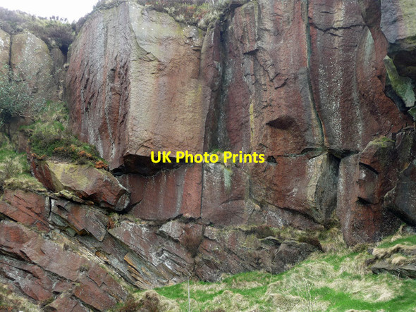 Photo 6"x4" Earl Crag near Cowling Lane Ends\/SD9843 c2013
