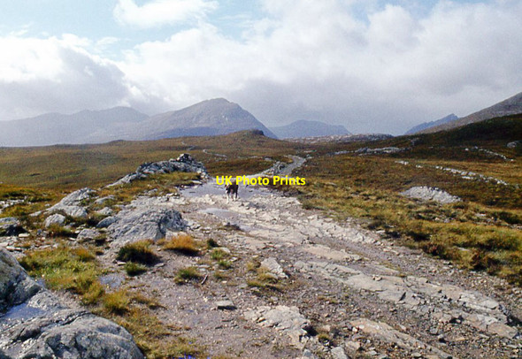 Photo 6"x4" The vista opens above Gleann Chaorachain Loch Coire Chaorachain c1974