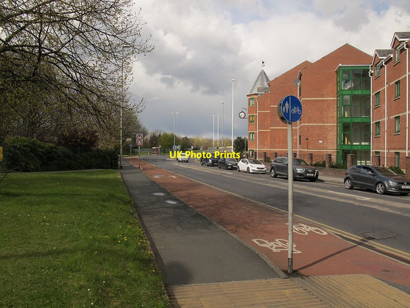 Photo 6"x4" Segregated cycle path, Dewsbury Road Hunslet c2016