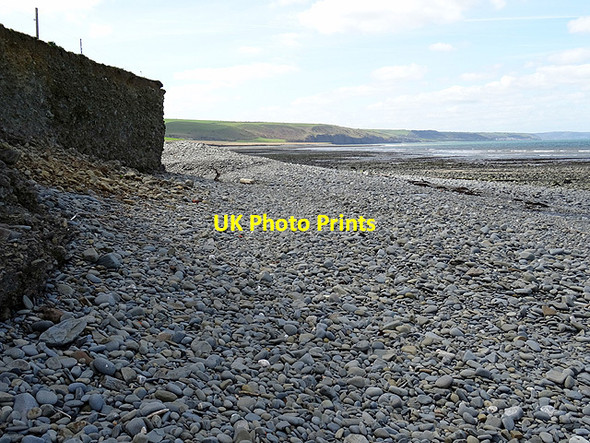 Photo 6"x4" Looking south from the beach at Llansantffraed Llanon\/Llannon c2016