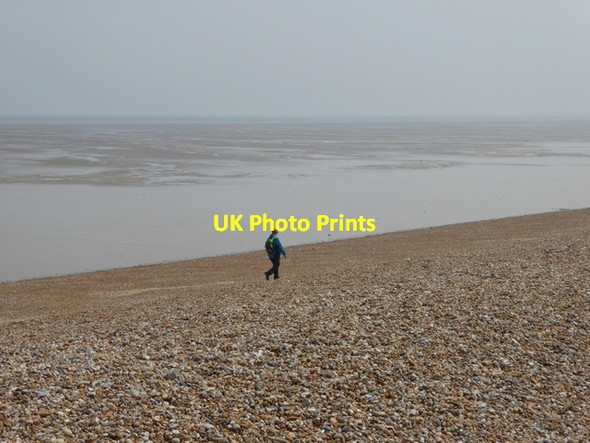 Photo 6"x4" Walking the beach at Lydd-on-Sea Lade c2016