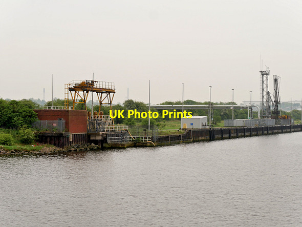 Photo 6"x4" Manchester Ship Canal, Pumping Station at Ince Marshes Ince c2016