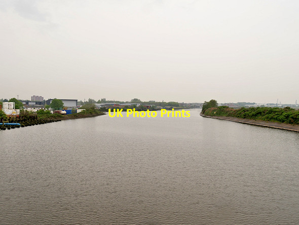 Photo 6"x4" Manchester Ship Canal, Stanlow Ellesmere Port c2016