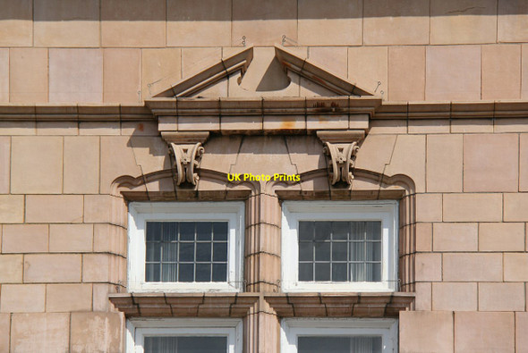 Photo 6"x4" Former bank building, Shepshed, window detail Shepshed c2016