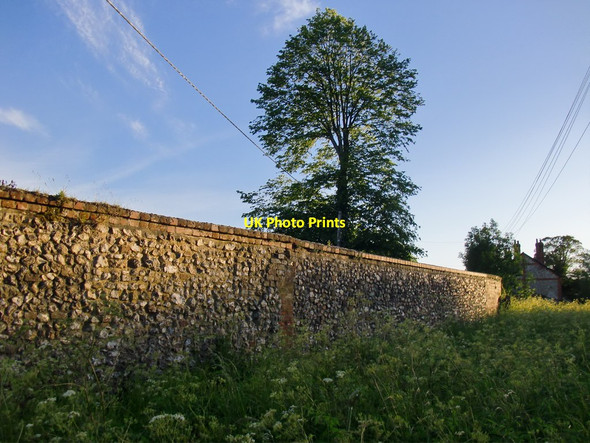 Photo 6"x4" Flint rubble wall, Butt Street, Ludgershall Ludgershall\/SU2650 c2015