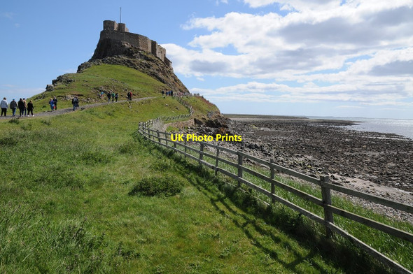 Photo 6"x4" Lindisfarne Castle Holy Island\/NU1241 c2015