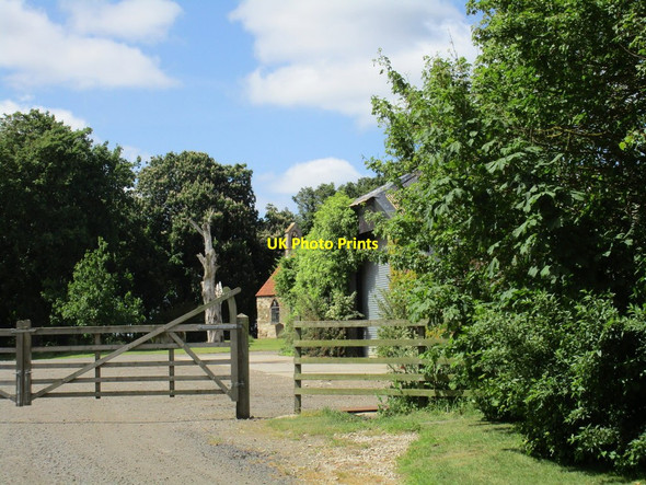Photo 6"x4" Approaching St. Margaret's church Waddingworth c2015