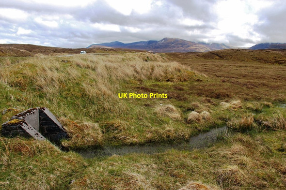 Photo 6"x4" Drain culvert under the A832 Doire Dhubh\/NH1378 c2015