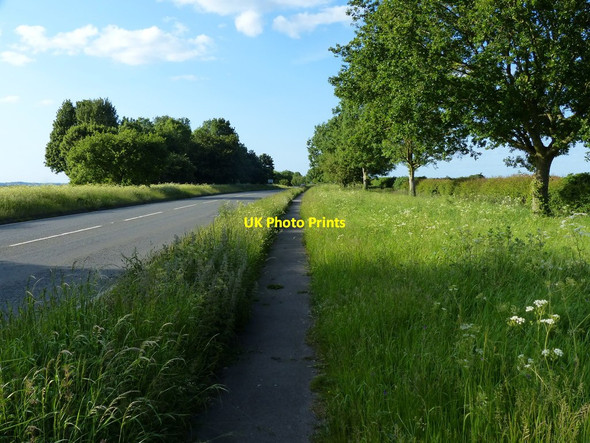 Photo 6"x4" Path along the A4260 Banbury Road Deddington c2015