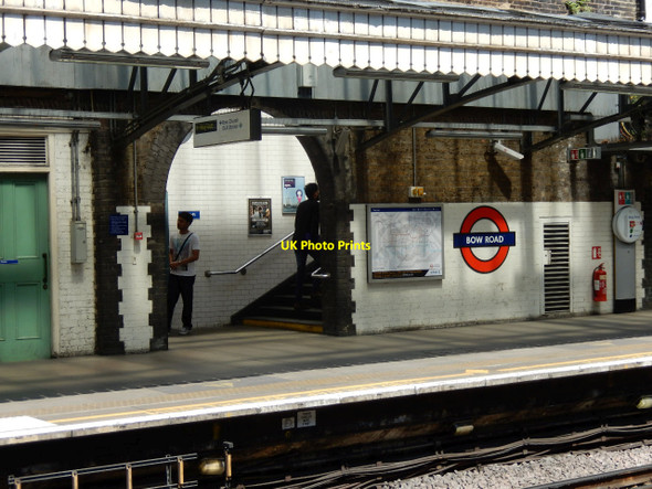 Photo 6"x4" Bow Road Station Bow\/TQ3682 c2015