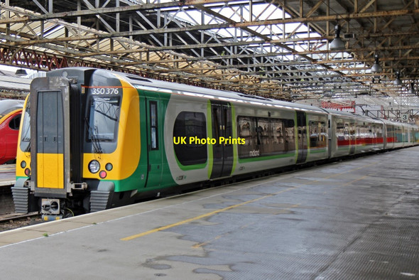 Photo 6"x4" London Midland Class 350, 350376, platform 3, Crewe railway station Crewe c2015