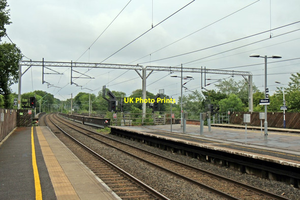 Photo 6"x4" Wilmslow railway station Wilmslow c2015
