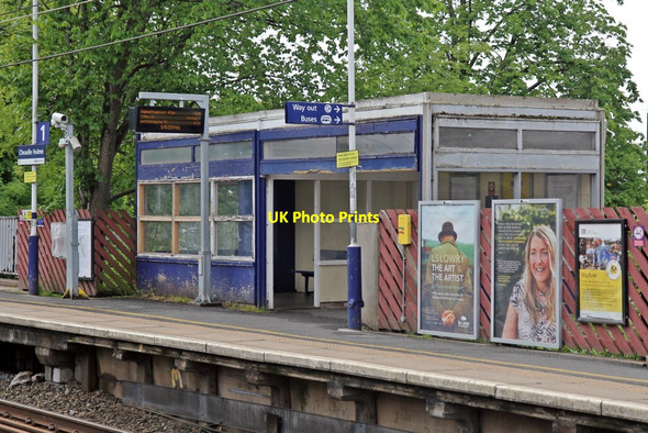 Photo 6"x4" Waiting shelter, platform 1, Cheadle Hulme railway station Cheadle Hulme c2015