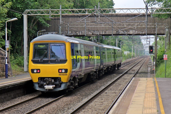 Photo 6"x4" Northern Rail Class 323, 323225, Alderley Edge railway station Alderley Edge\/SJ8478 c2015