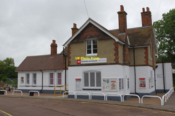 Photo 6"x4" Burnham on Crouch Station Burnham-On-Crouch c2015