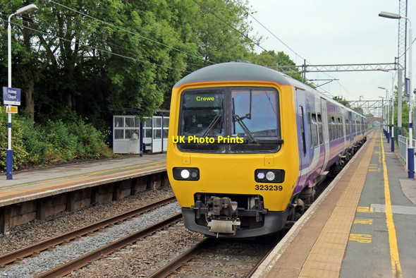 Photo 6"x4" Northern Rail Class 323, 323239, Holmes Chapel railway station Holmes Chapel c2015