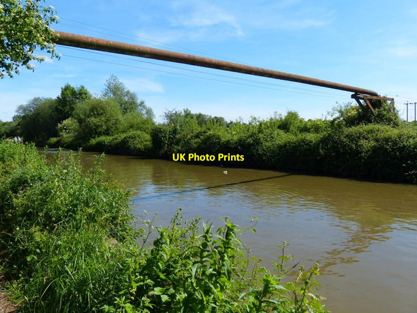 Photo 6"x4" Pipe bridge across the Oxford Canal Kidlington c2015