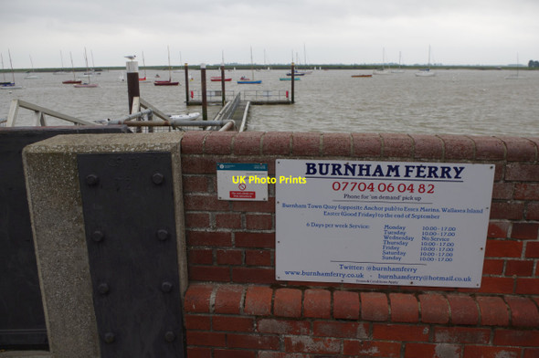 Photo 6"x4" Burnham Ferry  Burnham-On-Crouch c2015