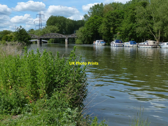 Photo 6"x4" River Thames near Kennington Railway Bridge Kennington\/SP5202 c2015